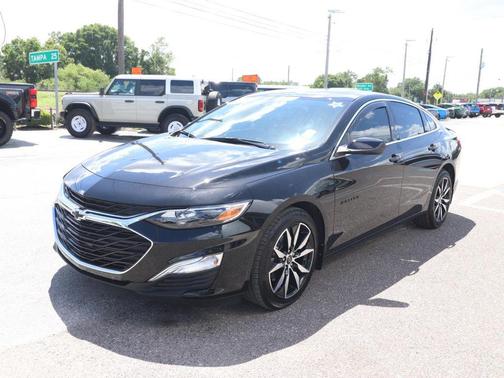 Mosaic Black Metallic 2025 Chevrolet Malibu FWD RS