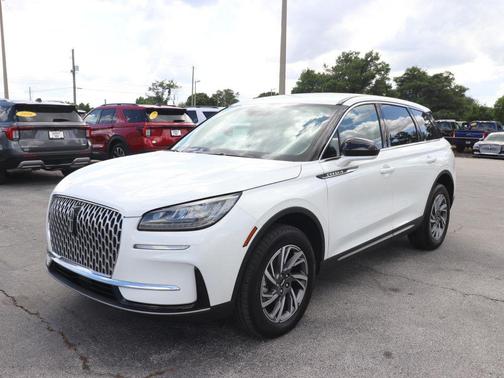 Pristine White Metallic Tri-Coat 2025 Lincoln Corsair Premiere