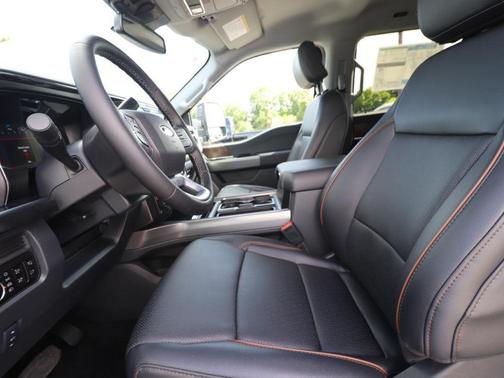 Agate Black Metallic 2026 Ford F-250 Lariat