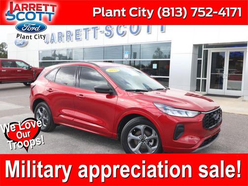 Rapid Red Metallic Tinted Clearcoat 2023 Ford Escape ST-Line