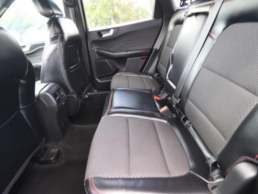 Rapid Red Metallic Tinted Clearcoat 2023 Ford Escape ST-Line