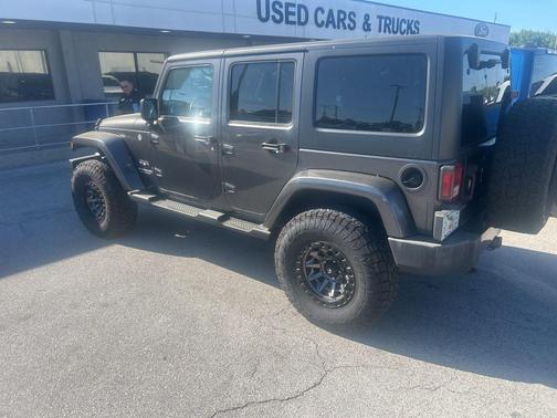 2016 Jeep Wrangler Unlimited Sahara