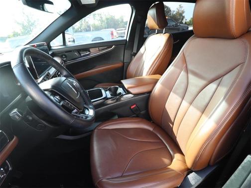 2021 Lincoln Nautilus Reserve