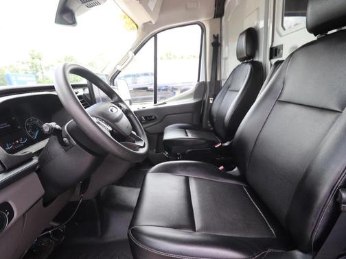 Oxford White 2024 Ford Transit-350 Base