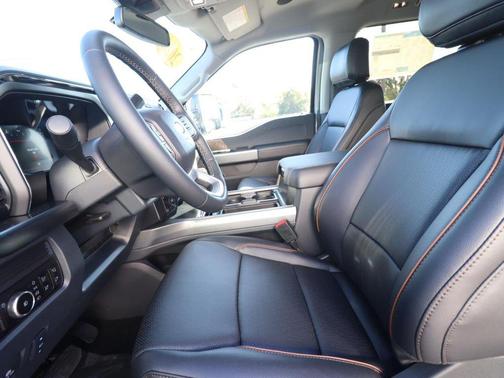 Avalanche 2026 Ford F-250 Lariat