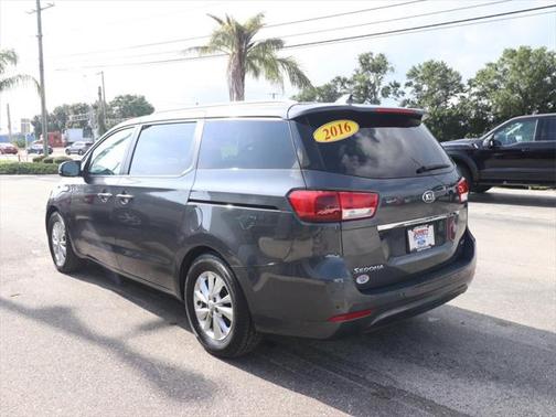 2016 Kia Sedona LX