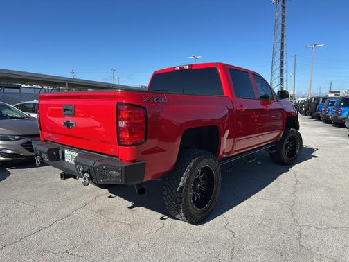 2018 Chevrolet Silverado 1500 2LT