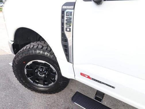 Star White Metallic Tri-Coat 2026 Ford F-250 King Ranch