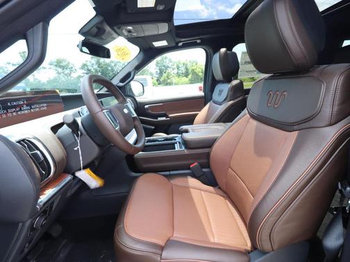 Agate Black Metallic 2026 Ford Expedition Max King Ranch
