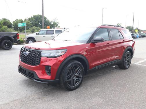 Rapid Red Metallic Tinted Clearcoat 2025 Ford Explorer ST-Line