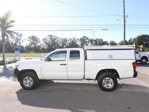 2022 Toyota Tacoma SR