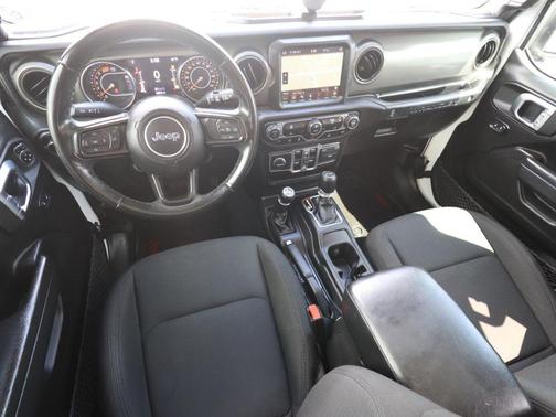 Bright White Clearcoat 2022 Jeep Wrangler Unlimited Sport