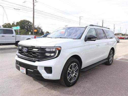 2025 Ford Expedition Max Active 4x4