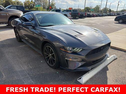 2020 Ford Mustang EcoBoost