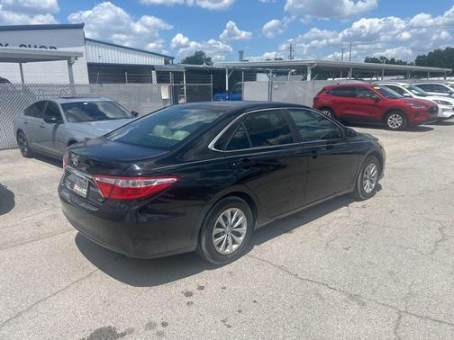 Midnight Black Metallic 2016 Toyota Camry LE
