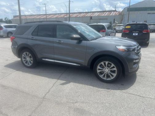Carbonized Gray Metallic 2023 Ford Explorer XLT