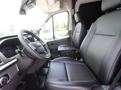 Oxford White 2026 Ford Transit-250 Base