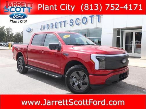 2025 Ford F-150 Lightning Flash