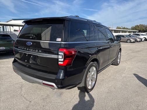2023 Ford Expedition Platinum