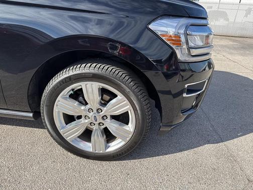 2023 Ford Expedition Platinum