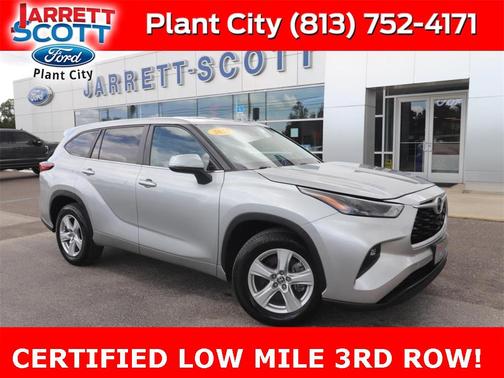 2023 Toyota Highlander LE