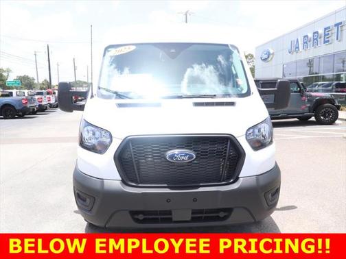 2025 Ford Transit-250 Base