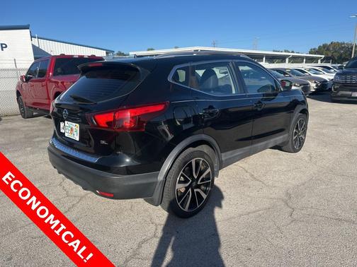 2017 Nissan Rogue Sport SL