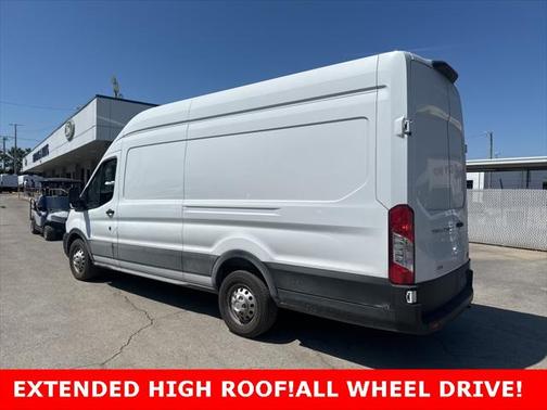 2022 Ford Transit-250 Base