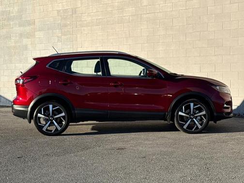 2022 Nissan Rogue Sport SL