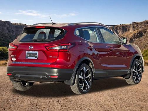 2022 Nissan Rogue Sport SL