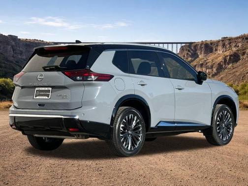 Boulder Gray Metallic 2024 Nissan Rogue Platinum