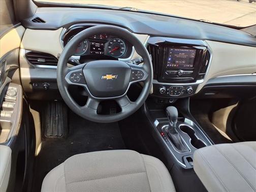 2022 Chevrolet Traverse LS Fleet