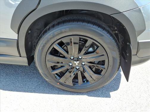Mercury Gray Metallic 2026 Mitsubishi Outlander Sport EDITION