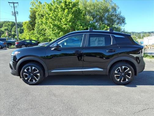 Super Black 2026 Nissan Kicks SV