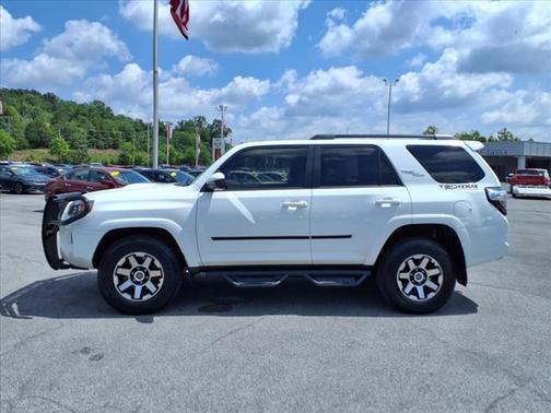 2023 Toyota 4Runner TRD Off Road