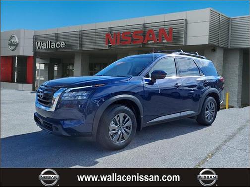 2025 Nissan Pathfinder SV