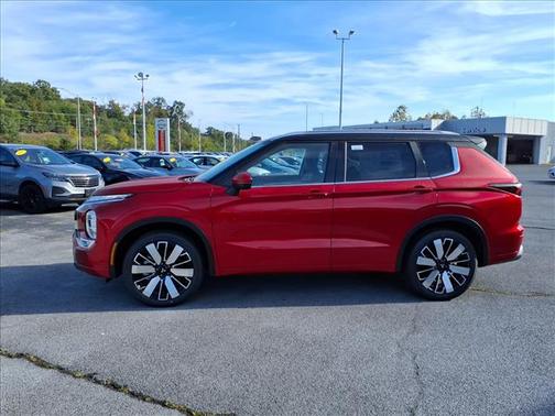 2025 Mitsubishi Outlander SEL