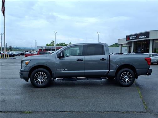 Gun Metallic 2024 Nissan Titan SV