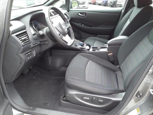 2024 Nissan Leaf SV PLUS