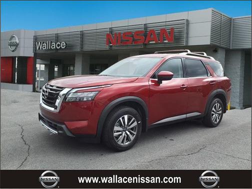 2025 Nissan Pathfinder SL