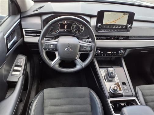 2024 Mitsubishi Outlander SE Black Edition