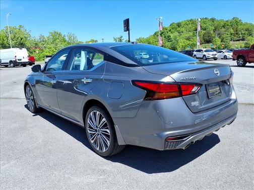 Gun Metallic 2024 Nissan Altima 2.5 SL