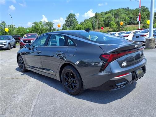 2025 Kia K5 LXS