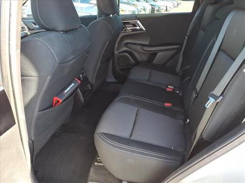 2022 Mitsubishi Outlander ES