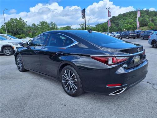 2022 Lexus ES 350 Base