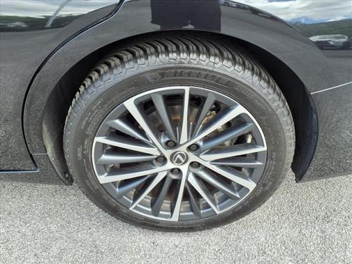 2022 Lexus ES 350 Base