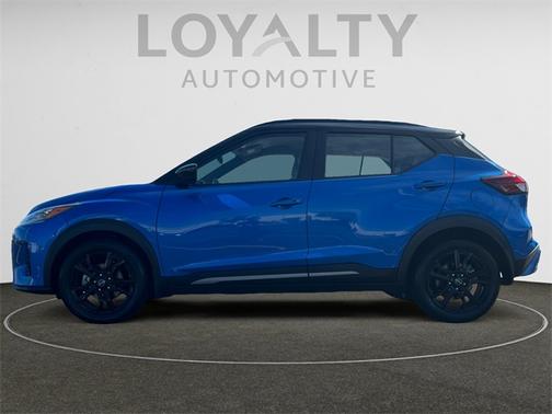 2023 Nissan Kicks SR