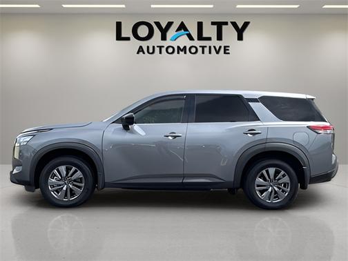 2024 Nissan Pathfinder S