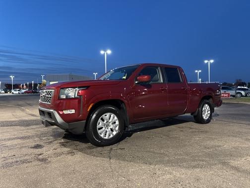 2024 Nissan Frontier SV