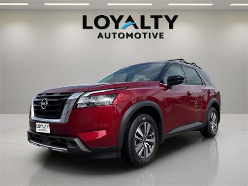 2024 Nissan Pathfinder SL